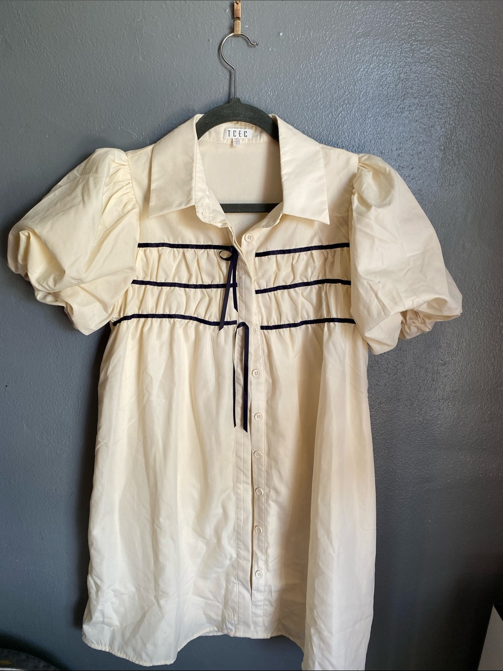 TCEC Cream Short Puff Sleeve Button-Down with Navy Trim dress or blouse